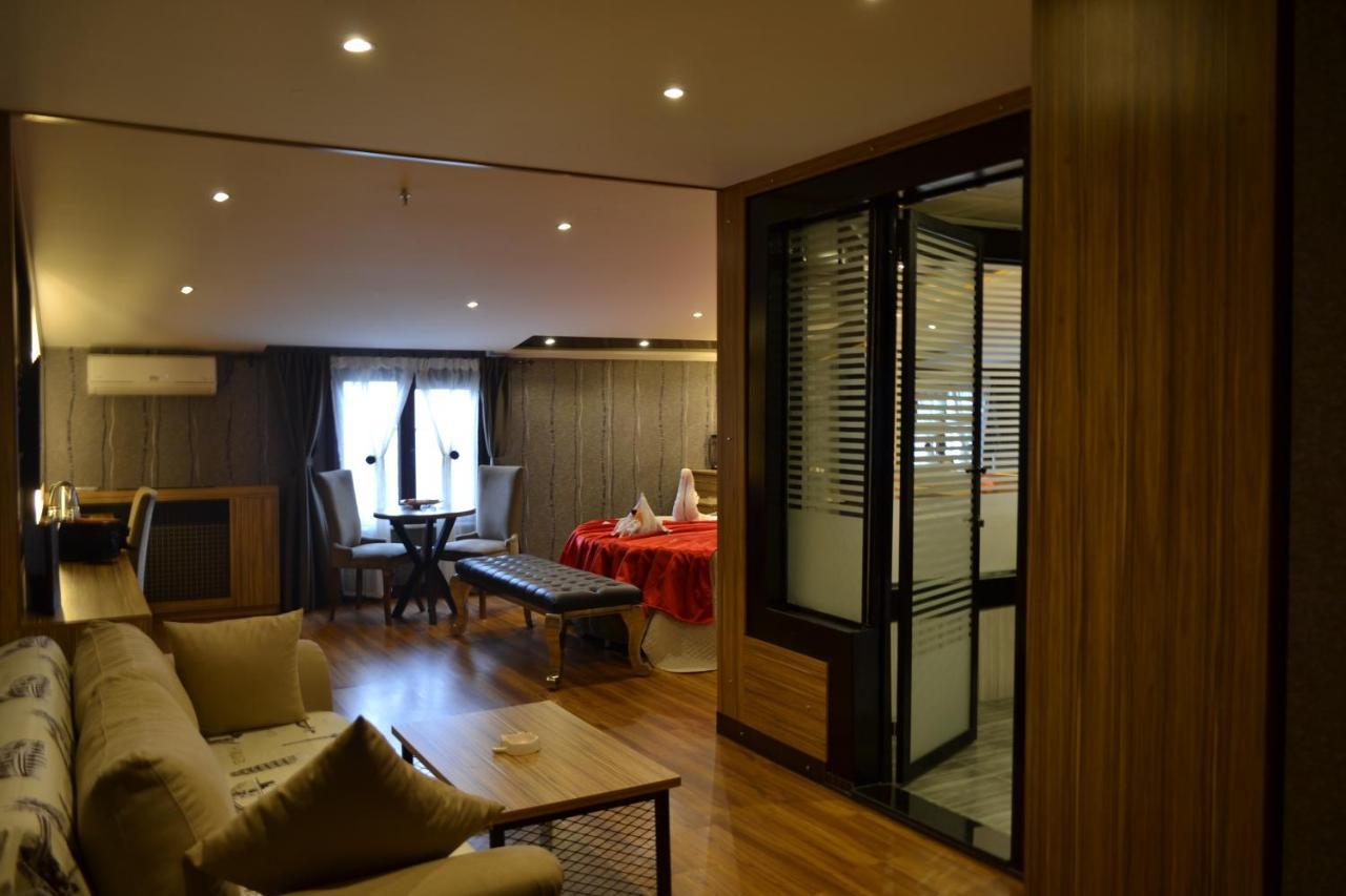 Gumus Palace Suites Istanbul Exteriör bild