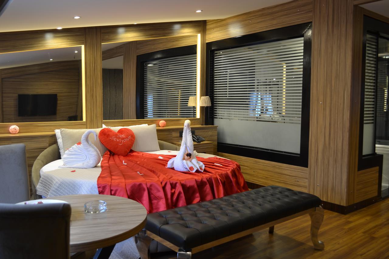 Gumus Palace Suites Istanbul Exteriör bild